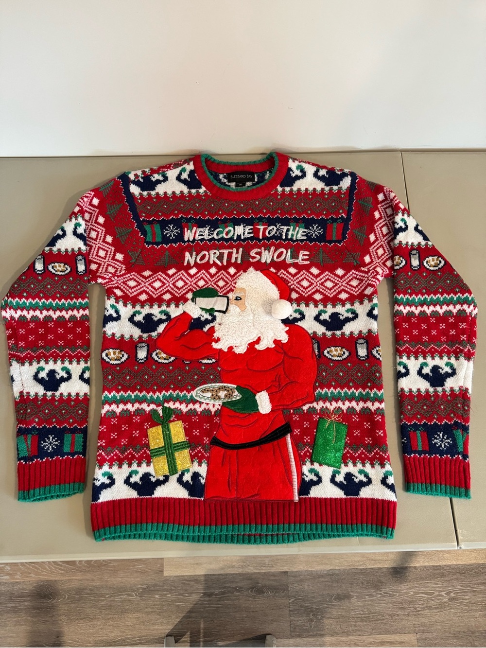 Blizzard Bay "Welcome to the North Swole" ugly Christmas sweater Men’s Size M